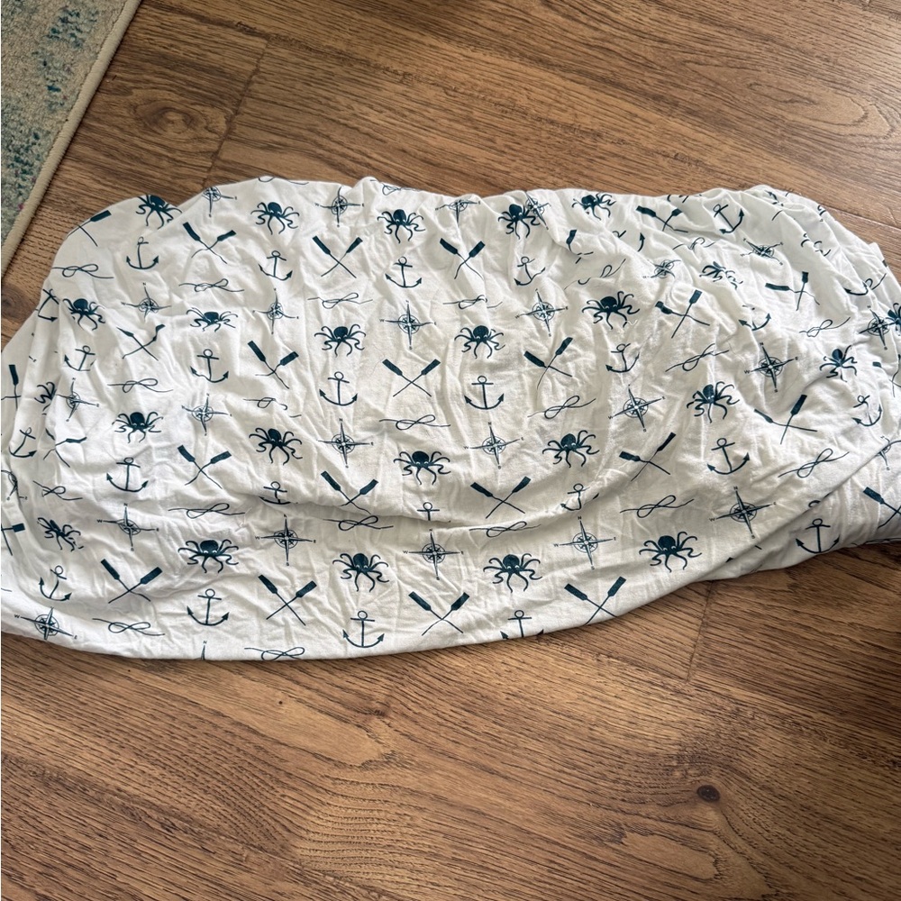Kickee crib sheet